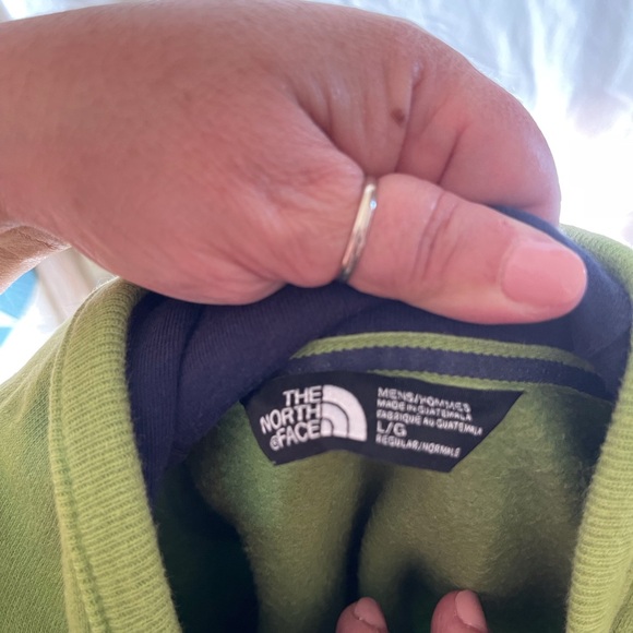 The North Face Green Sweatshirt Vibrant Hoodie Design - Picture 3 of 3